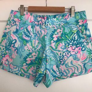 GUC Lilly Pulitzer Ocean View Shorts Size XS